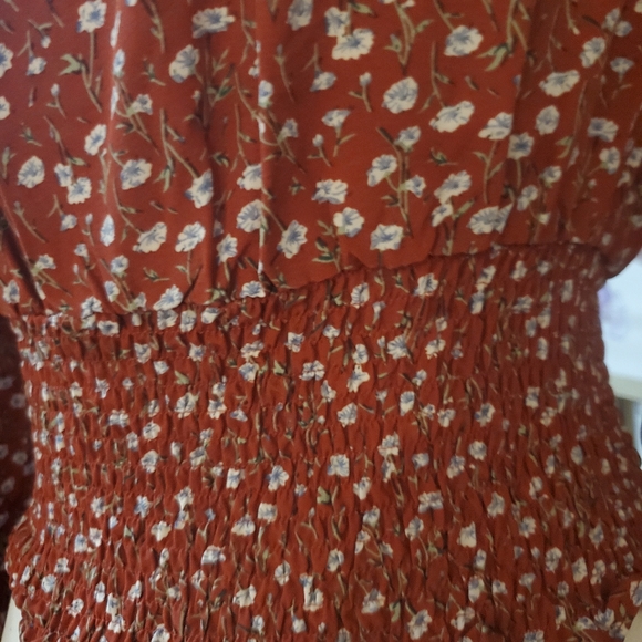 Dash outfitters high quality fall top from sm.-lrg - Picture 7 of 8